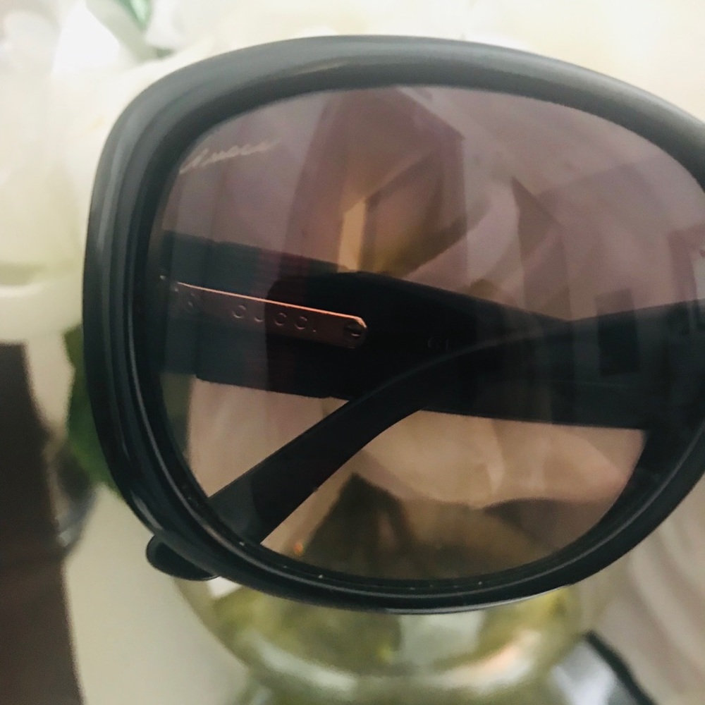 Gucci Black Gradient Lens Cat Eye with GG logo - Picture 2 of 7